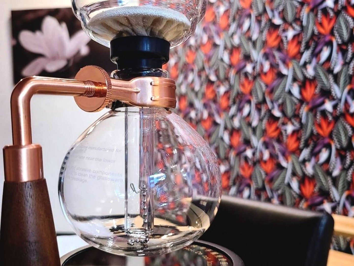 Caffe d'bolla - siphon coffee and wallpaper