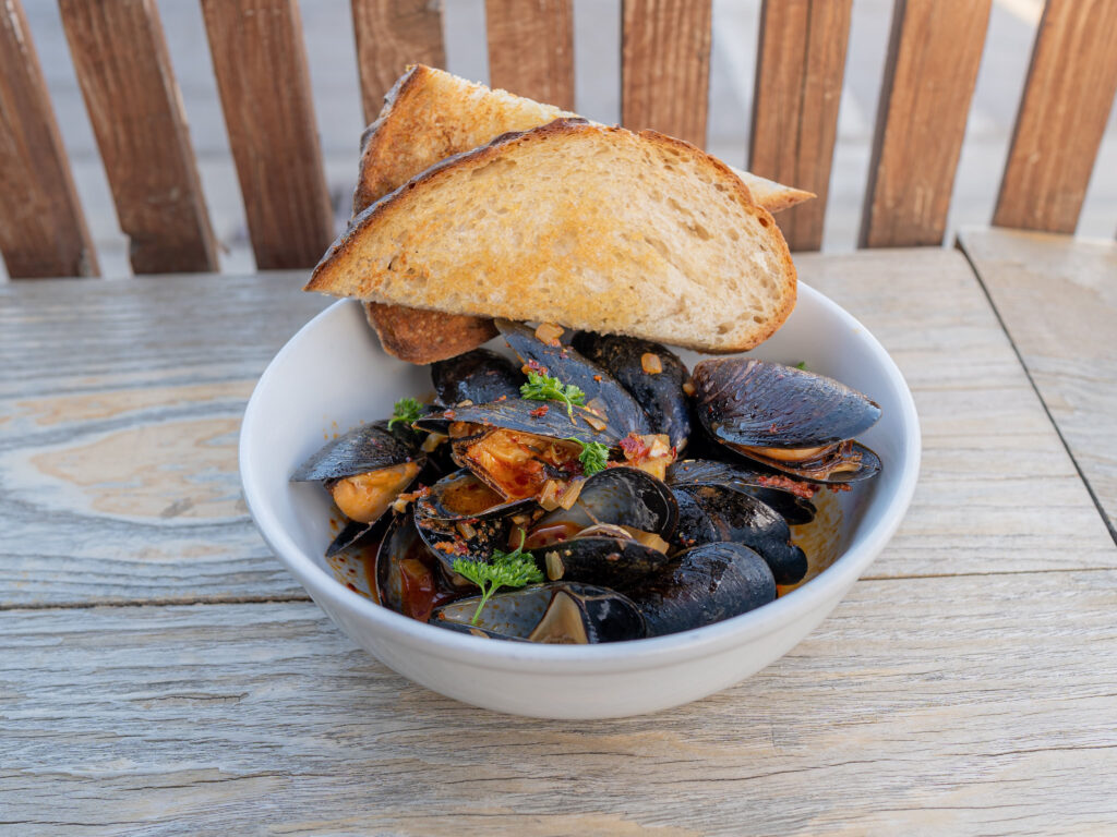 Copper Common - nduja and mussels