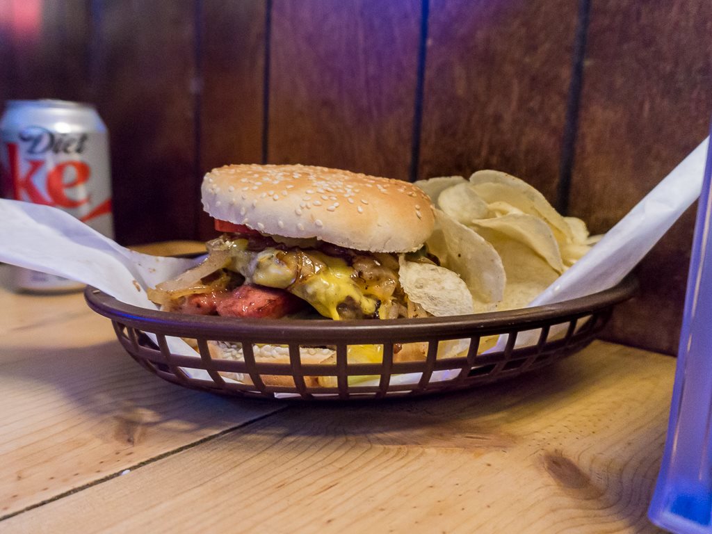 Shooting Star Saloon - star burger